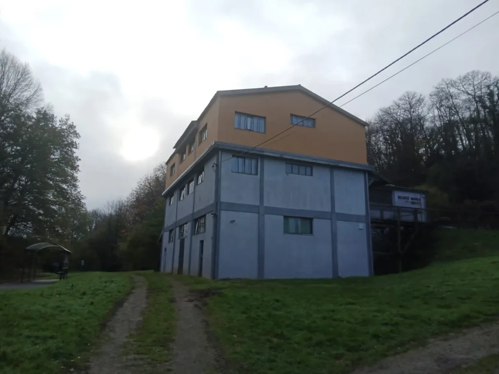 Lollivier Peinture Peintre Peinture Guipry Messac Mise En Peinture Du Haut De La Mine De Teillay 1